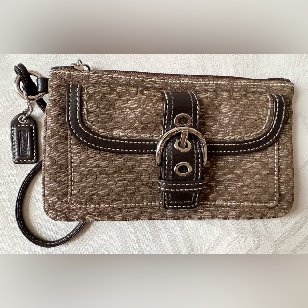 Coach Brown Signature C Wristlet Wallet Soho Y2K Buckle Purse Small - Picture 2 of 7